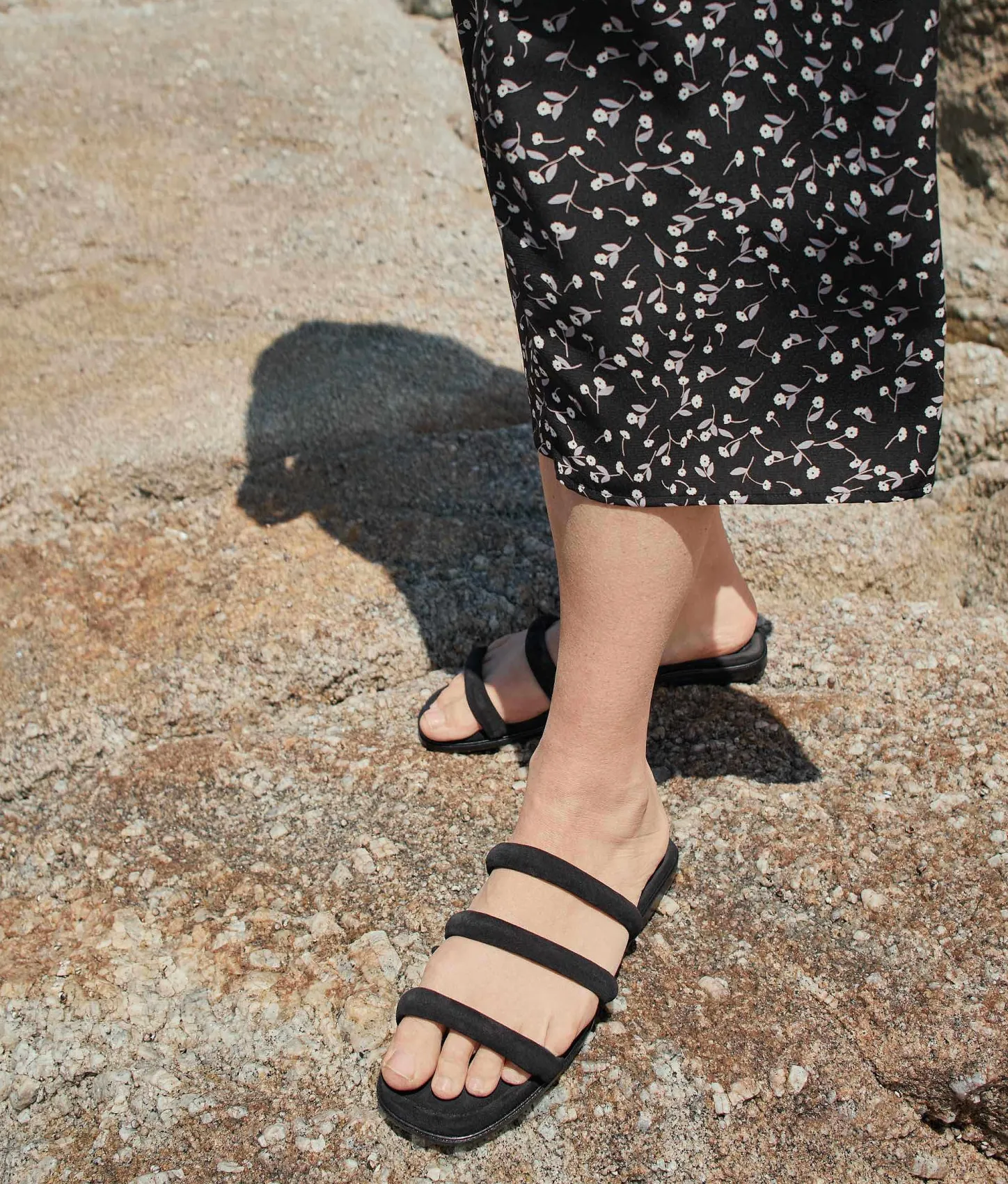 Footwear^Christy Dawn The Monroe Sandal Noir Suede